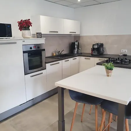 Chez Justine Baccarat